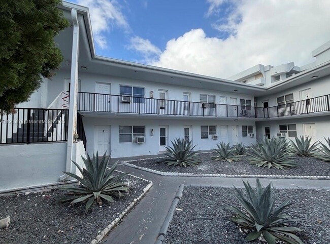 Primary Photo - 7271 Gary Ave