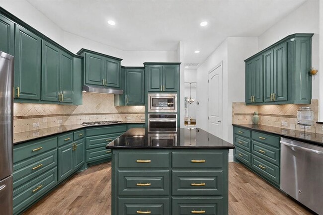Building Photo - 3904 Piana Pl