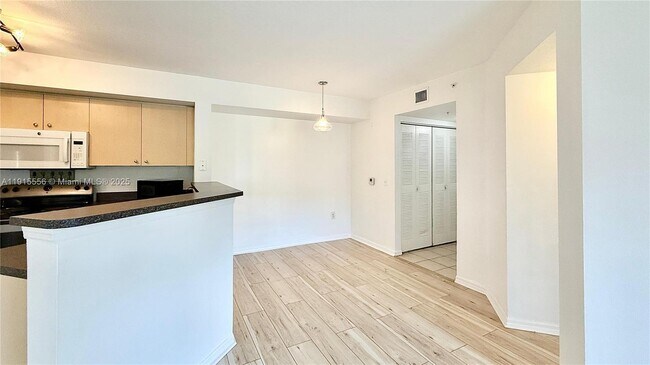 Building Photo - 4190 San Marino Blvd