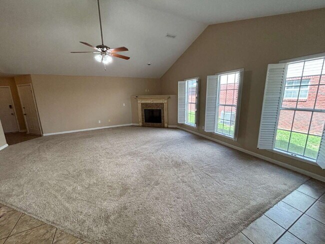 Building Photo - FOR RENT in Dothan , AL!!