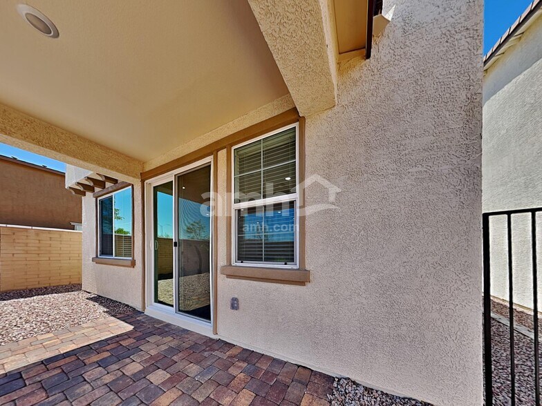 Building Photo - 284 Yasmin Daylily Pl