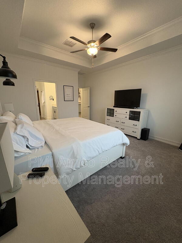 Building Photo - 11679 74th Cir E