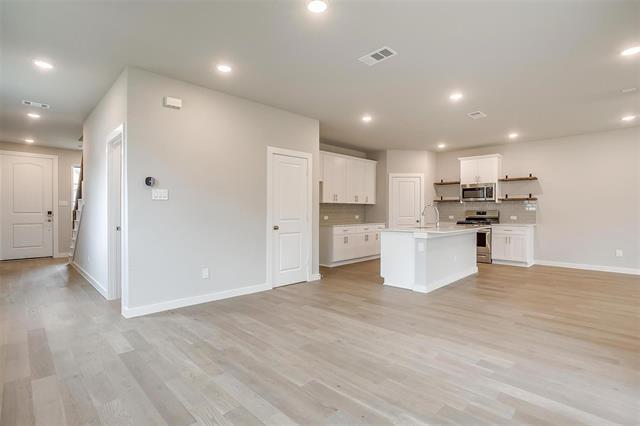 Building Photo - 4532 Hogan's Alley Dr