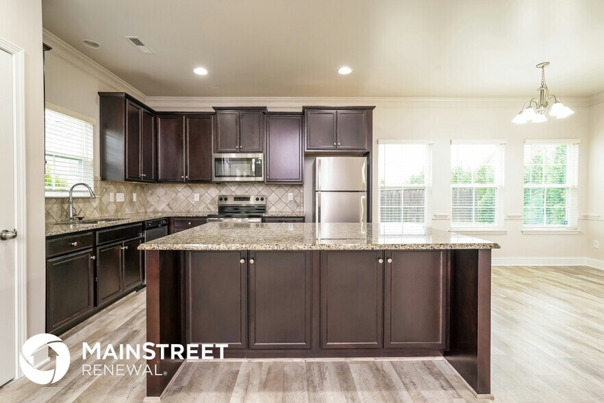 Building Photo - 3175 York Pl Dr NE