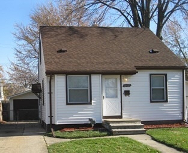 Building Photo - 22458 Tuscany Ave