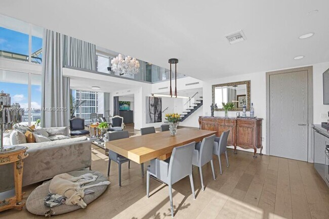 Building Photo - 1040 Biscayne Blvd