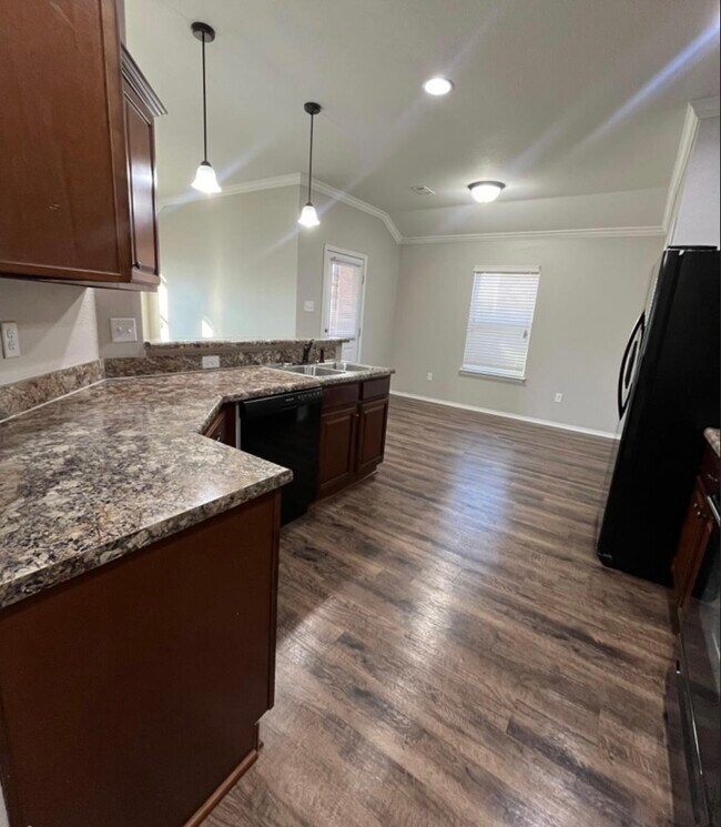 Building Photo - 2505 Judes Ct