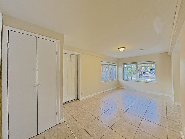 Building Photo - 1363 SW 22nd Ave
