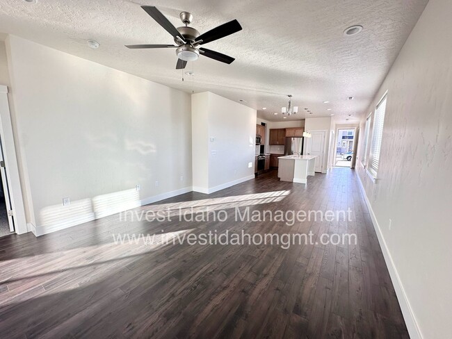 Building Photo - Brand new construction home available now ...