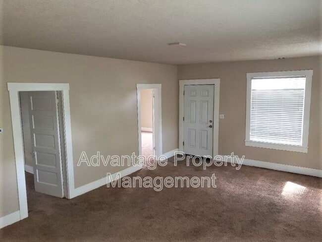 Building Photo - 1175 D St