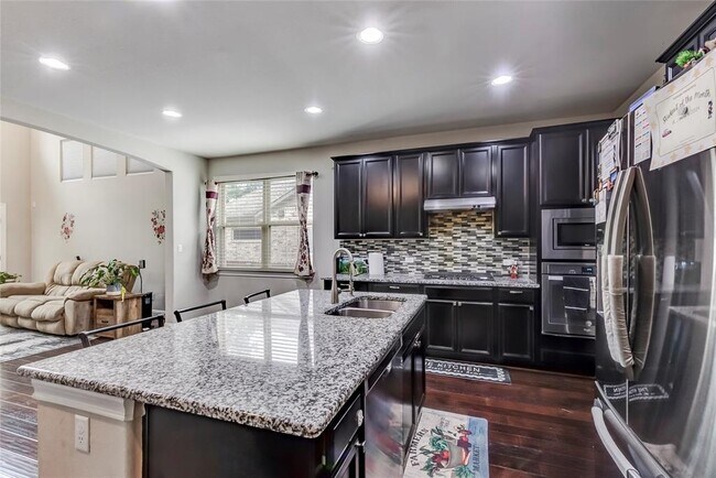 Building Photo - 4424 Casa Robles Dr
