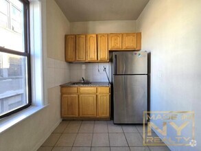 Building Photo - 1 bedroom in SUNNYSIDE NY 11104