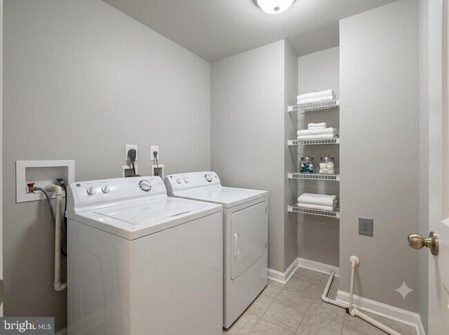 Building Photo - 21650 Romans Dr