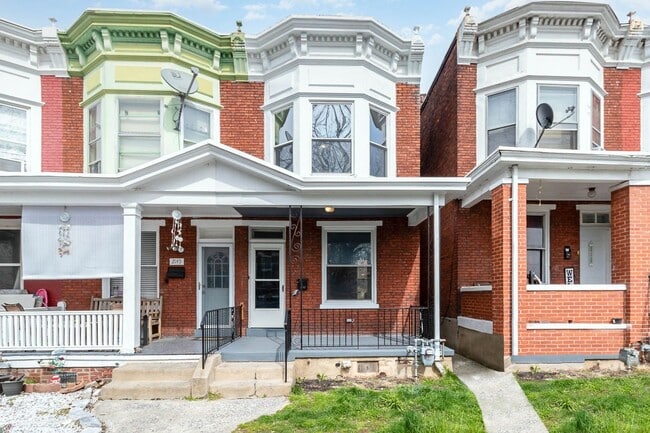 Primary Photo - 3 bedroom home Section 8 Approved!