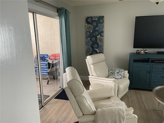 Building Photo - 7294 Cloister Dr