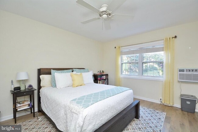 Building Photo - 3436 Martha Custis Dr