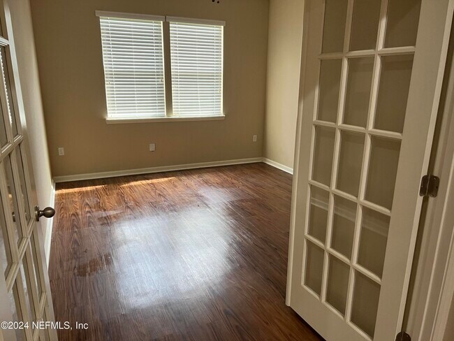 Building Photo - 5063 Johnson Creek Dr