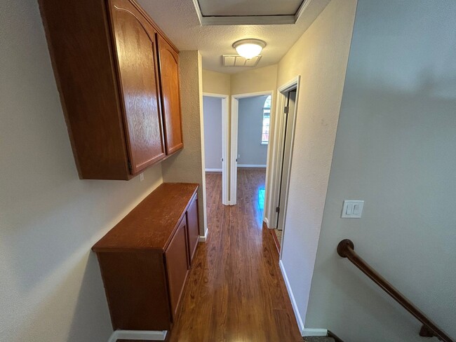 Building Photo - Spacious 4 Bedroom 2.5 Bath Home Antioch
