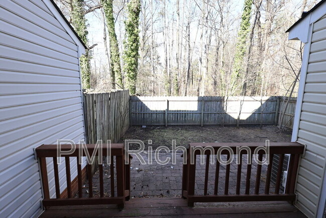 Building Photo - 2524 Thicket Greene Ct