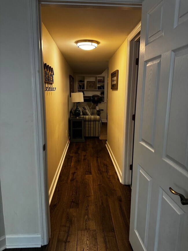 Building Photo - Remodeled First Floor Ocean Walk Condo- Furnished