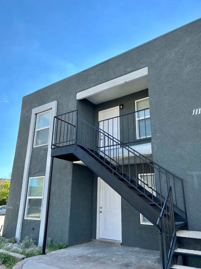 Building Photo - 11117 Senac Pl NE