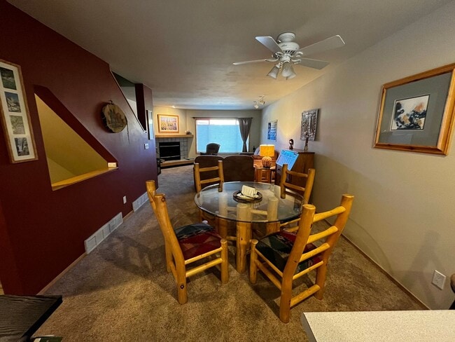Building Photo - Long Term Rental- Lagoon Townhomes 737D