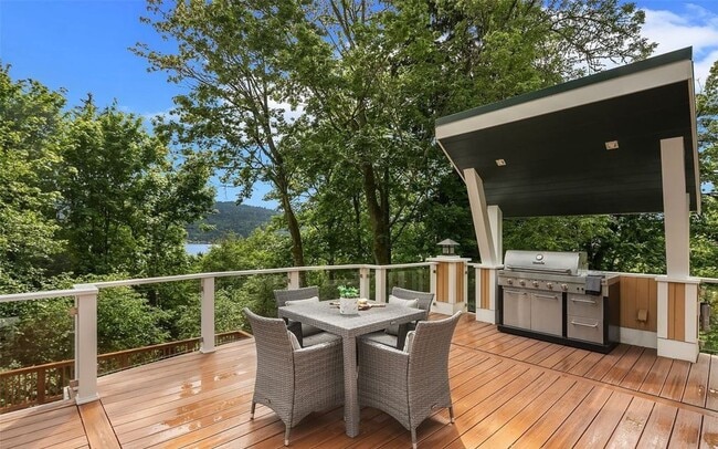 Building Photo - 4155 212th Way SE