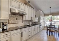 Building Photo - 2529 SW Grotto Cir