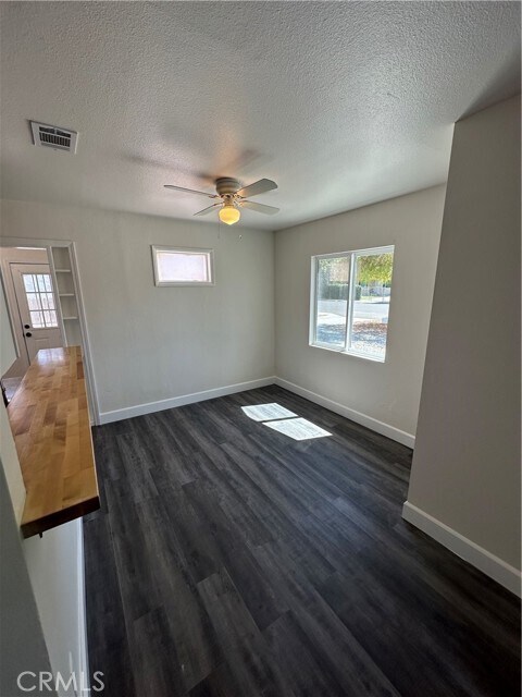 Building Photo - 454 S Rosario Ave