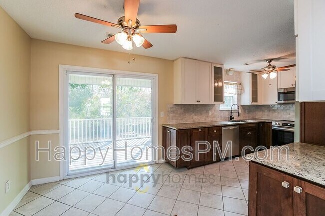 Building Photo - 118 Red Cypress Dr