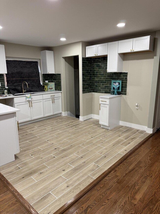 Building Photo - 16540 Marlowe St