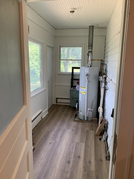 Utility Room (now w/ new washer & dryer) - 9121 Sheffield Ave