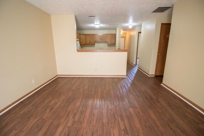 Building Photo - 2854/2856 Plaza Ct