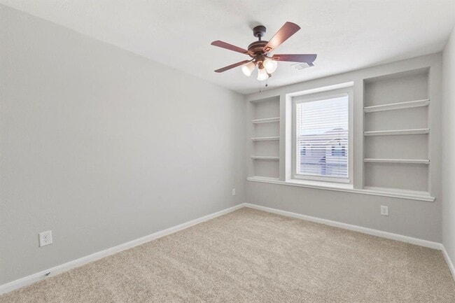 Building Photo - 16013 Sweetwater Fields Ln