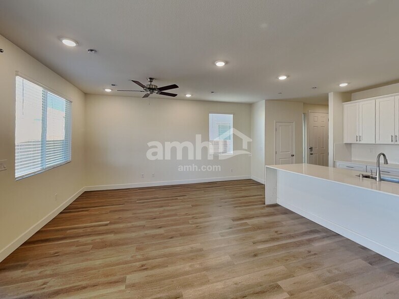 Building Photo - 150 Nico Azalea Ln