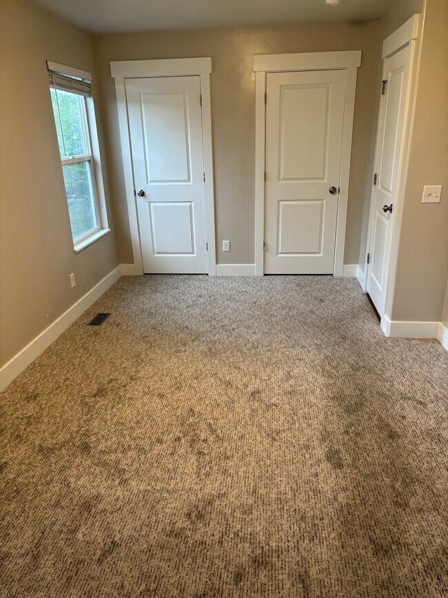 Building Photo - 363 Royal Troon Dr