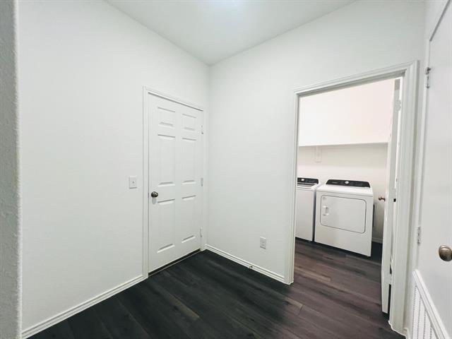 Building Photo - 1009 Cottontail Dr