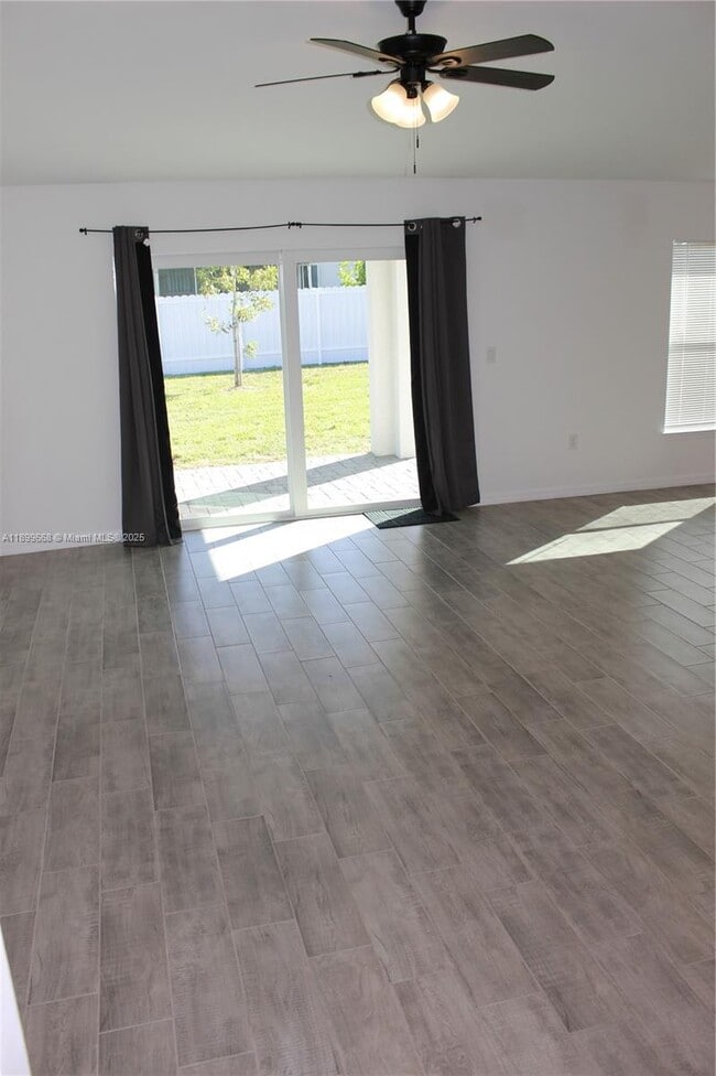 Building Photo - 1138-1114 SW 14th Terrace