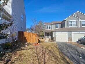 Building Photo - 852 Woodewind Dr