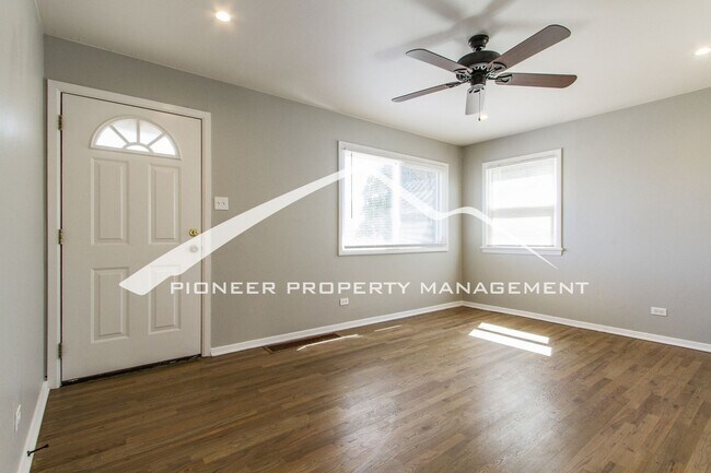 Building Photo - 41 S Osceola St