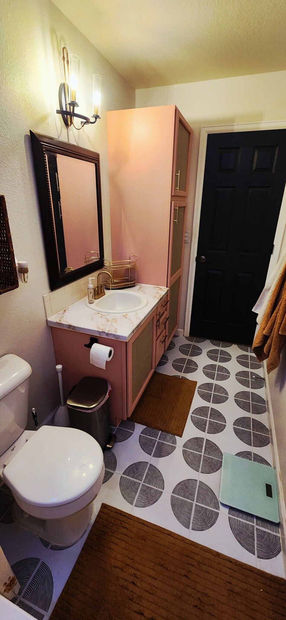 Full Bathroom - 976 Monroe Ave