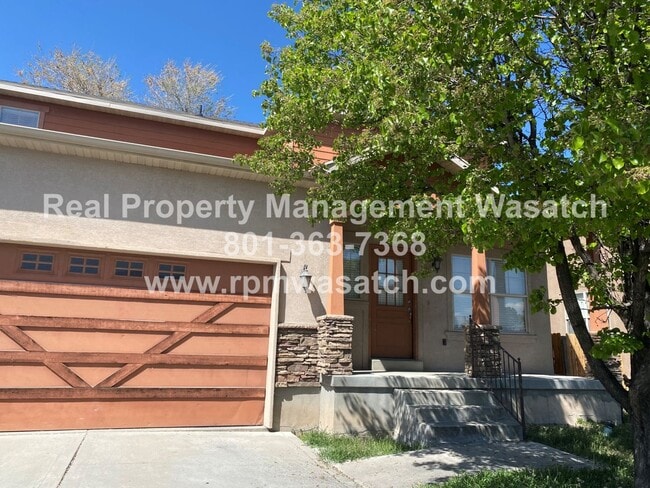 Primary Photo - Great 4 bedroom 2 bath West Valley Home