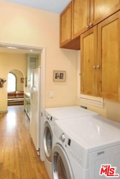 Building Photo - 1122 S Hayworth Ave