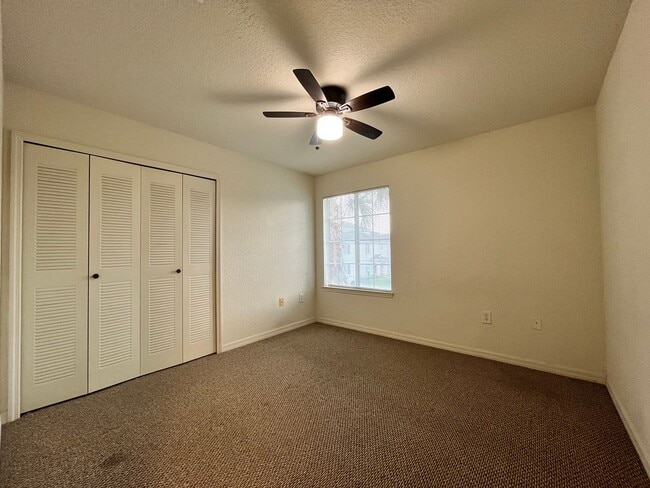 Building Photo - 3501 D'Avinci Way