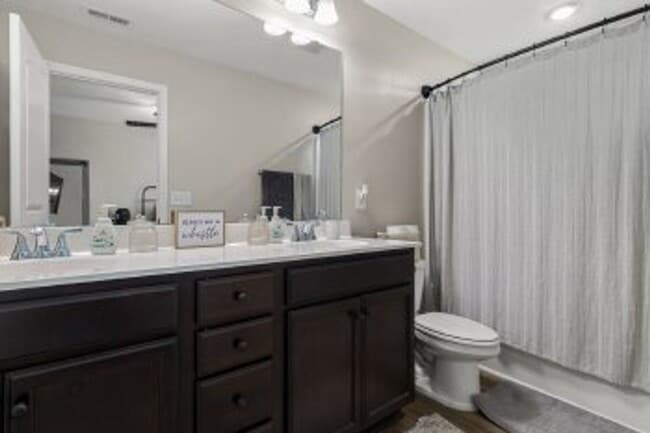 Building Photo - 207 Alexa Pl