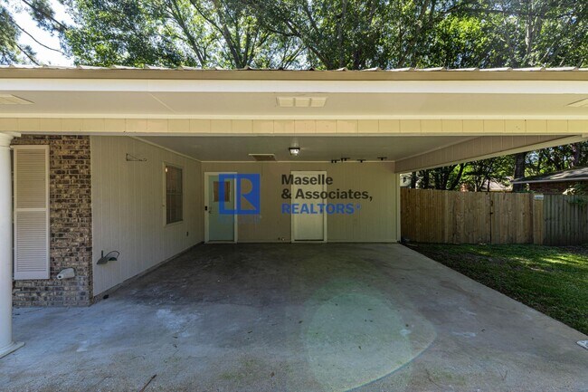 Building Photo - 4 Bed/2 Bath Home in Traceland North in Madison