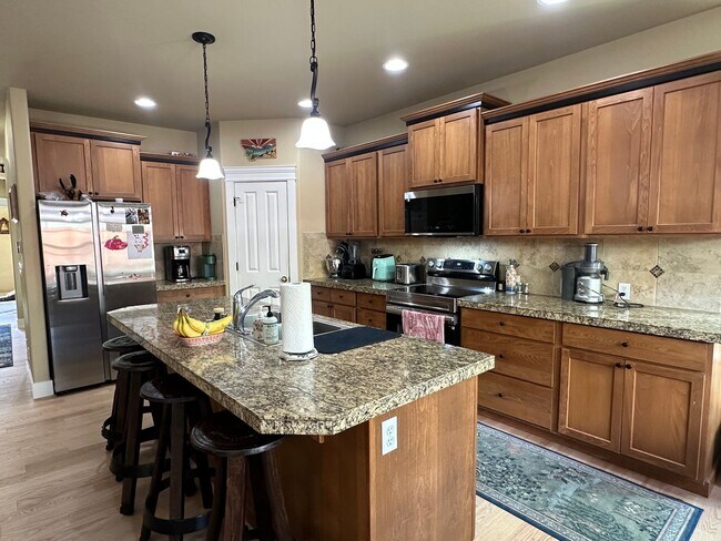 Building Photo - 4405 Cashmere Dr NE