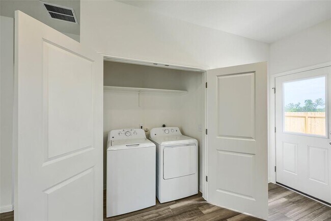 Building Photo - 5345 Calluna Dr