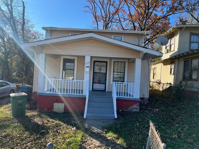 Primary Photo - 3 Bedroom 1.5 Bathroom