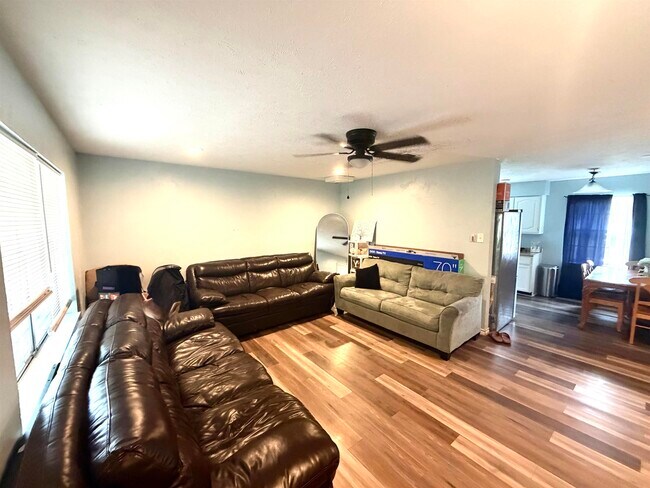 Building Photo - 1519 Northwood Dr